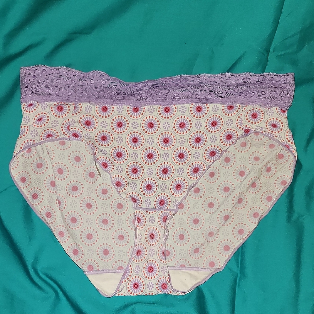 Bali Lavender Lace Panties with Pink Pattern